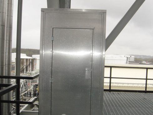 Cabane isolante pour opérateur A