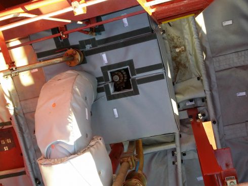 Couverture acoustique pour navire