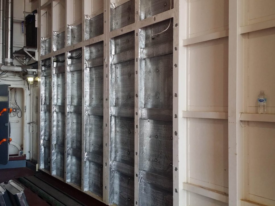 Isolation hangar navire